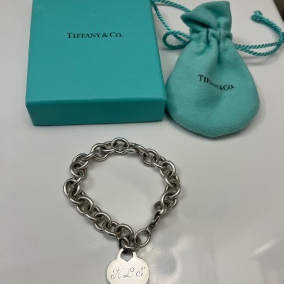 TIFFANY & CO. STERLING SILVER HEART TAG CHARM BRACELET Initials: KLS - Picture 6 of 9